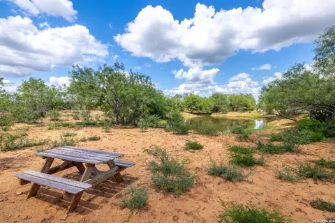 0 Fm 462, Hondo, TX 78861