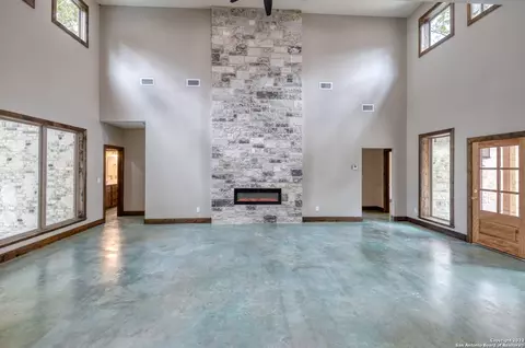 Living - 422 Red Wright Rd, Leakey, TX 78873 photo 3 of 10