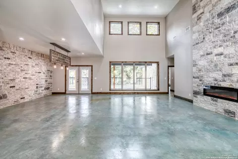 Living - 422 Red Wright Rd, Leakey, TX 78873 photo 4 of 10