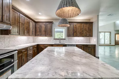 Kitchen - 422 Red Wright Rd, Leakey, TX 78873 photo 3 of 6