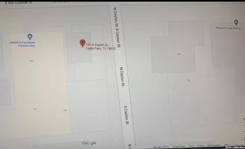 199 Ceylon St, Eagle Pass, TX 78852 photo 5