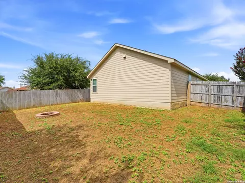 Exterior - 4714 Everett Loop, Converse, TX 78109 photo 5 of 6