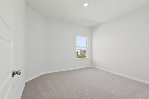 Bedroom - 11107 Luckenbach Loop, Converse, TX 78109 photo 5 of 8