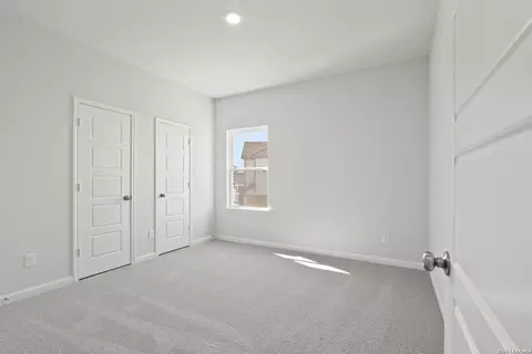 Bedroom - 11107 Luckenbach Loop, Converse, TX 78109 photo 3 of 8
