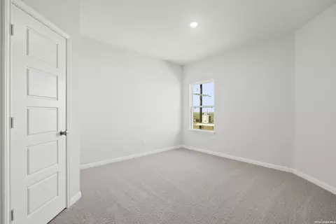 Bedroom - 11107 Luckenbach Loop, Converse, TX 78109 photo 7 of 8
