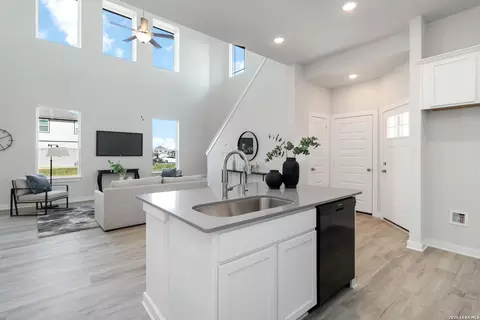 Entry Way - 2941 Leclerc Rd, Converse, TX 78109 photo 1 of 1