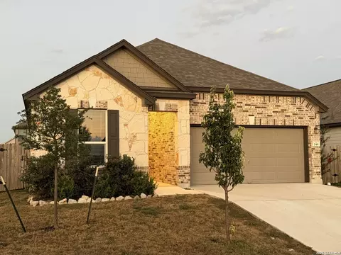 246 Teller Dr, Lockhart, TX 78644
