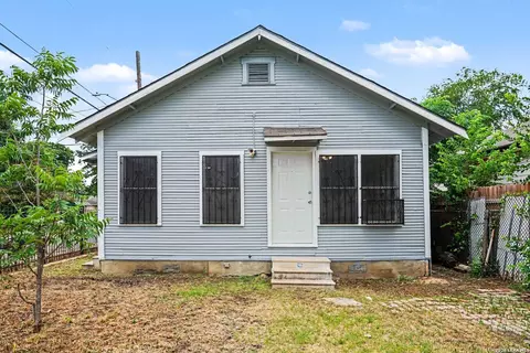 2035 S Trinity St, San Antonio, TX 78207