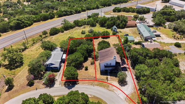 541 Canyon Circle Dr, Canyon Lake, TX 78133