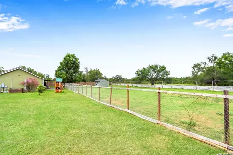 Exterior - 20051 Senior Rd, Von Ormy, TX 78073 photo 9 of 10
