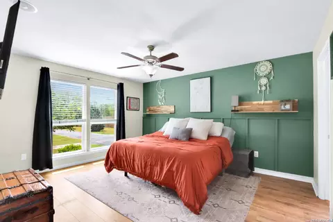 Bedroom - 20051 Senior Rd, Von Ormy, TX 78073 photo 4 of 6