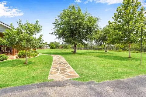 Exterior - 20051 Senior Rd, Von Ormy, TX 78073 photo 3 of 10