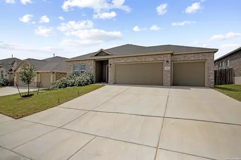 Exterior - 5931 Draw Loop, Bulverde, TX 78163 photo 3 of 6