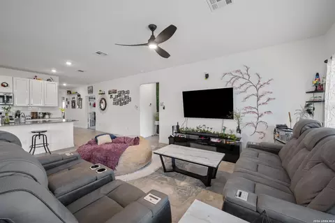 Living - 5931 Draw Loop, Bulverde, TX 78163 photo 2 of 2