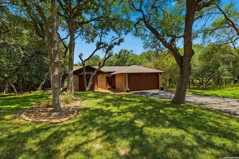 2703 Oak Haven Dr, San Marcos, TX 78666