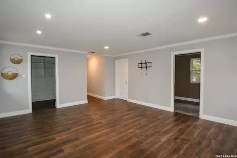 Living - 984 County Road 357, Utopia, TX 78884 photo 5 of 5
