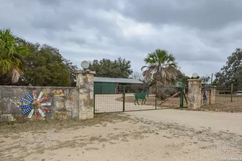 Other - 984 County Road 357, Utopia, TX 78884 photo 7 of 17