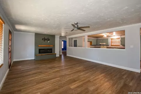 Living - 984 County Road 357, Utopia, TX 78884 photo 2 of 5