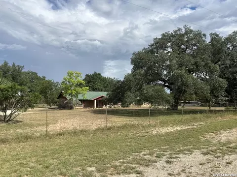 Other - 984 County Road 357, Utopia, TX 78884 photo 13 of 17