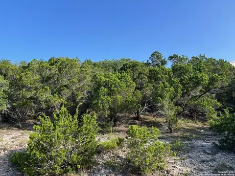 280 Scenic Hills Dr, Canyon Lake, TX 78133