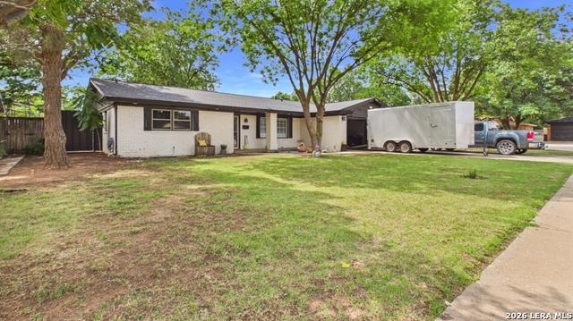 6902 Elkridge, Lubbock, TX 79413