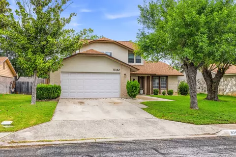 8342 Thorncliff Dr, San Antonio, TX 78250