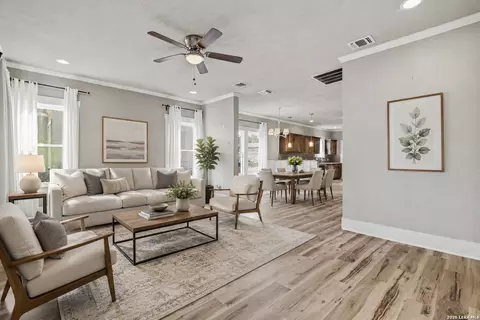 1629 W Woodlawn, San Antonio, TX 78201
