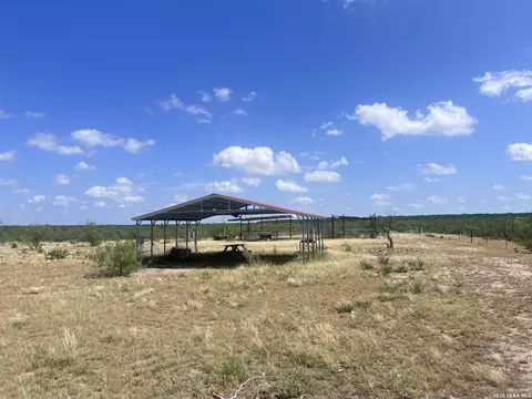 Exterior - 347 Sundown Trl, Eagle Pass, TX 78852 photo 1 of 4