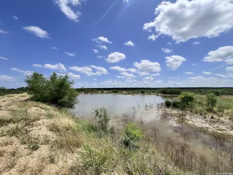 View/Area - 347 Sundown Trl, Eagle Pass, TX 78852 photo 1 of 8