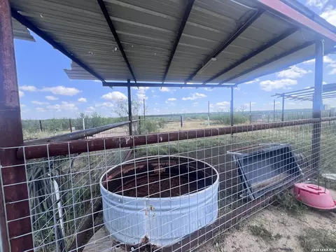 Exterior - 347 Sundown Trl, Eagle Pass, TX 78852 photo 3 of 4