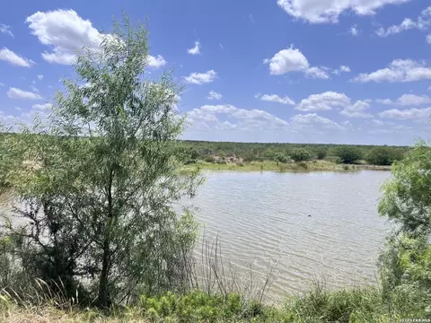 View/Area - 347 Sundown Trl, Eagle Pass, TX 78852 photo 5 of 8