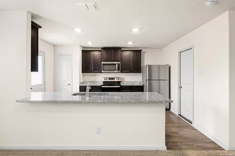 7231 Lazy Cyn, San Antonio, TX 78252