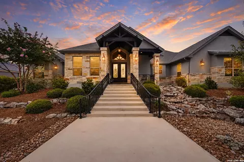 323 Curvatura, New Braunfels, TX 78132