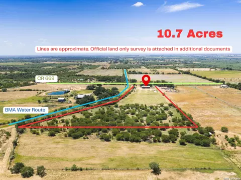 1100 County Road 669, Devine, TX 78016 photo 42