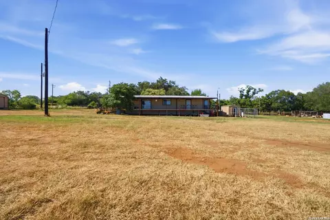 1100 County Road 669, Devine, TX 78016 photo 35