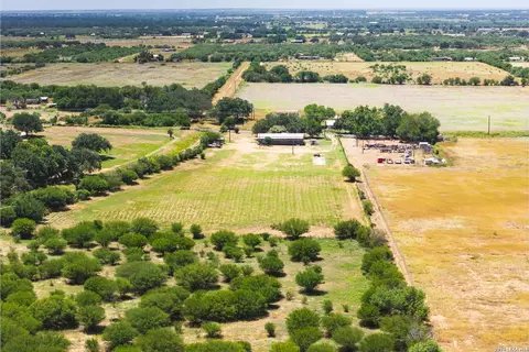 1100 County Road 669, Devine, TX 78016 photo 45