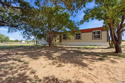 1100 County Road 669, Devine, TX 78016 photo 32