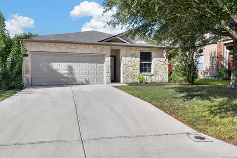 2134 Dodge Dr, New Braunfels, TX 78130