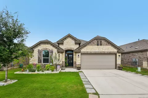 8942 Rancher Pl, Seguin, TX 78155