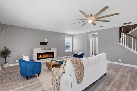 2418 Ridge Rock, New Braunfels, TX 78130