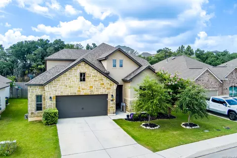 8946 Whimsey Rdg, Fair Oaks Ranch, TX 78015