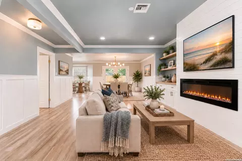 4607 Belinda Lee, San Antonio, TX 78220