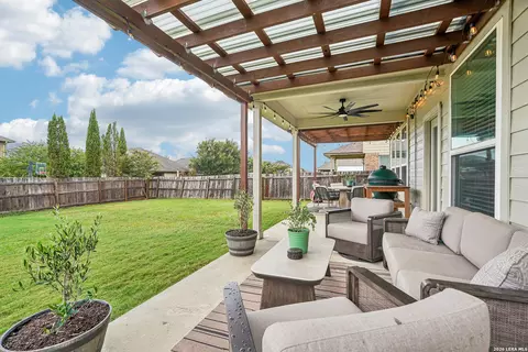 1344 Lauren St, New Braunfels, TX 78130