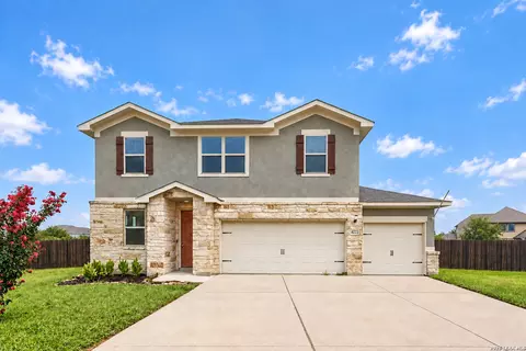 8222 Cactus Bend Dr, San Antonio, TX 78254