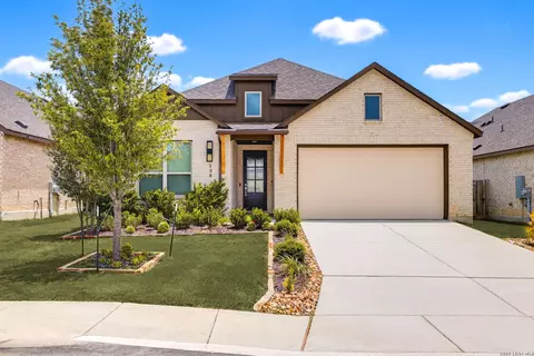 138 Red Oak, Castroville, TX 78009