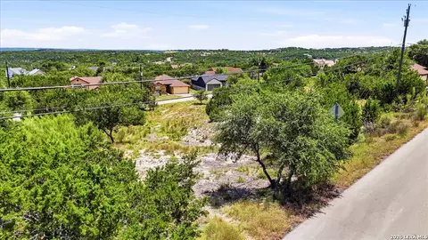 10803 Lake Park Dr, Dripping Springs, TX 78620