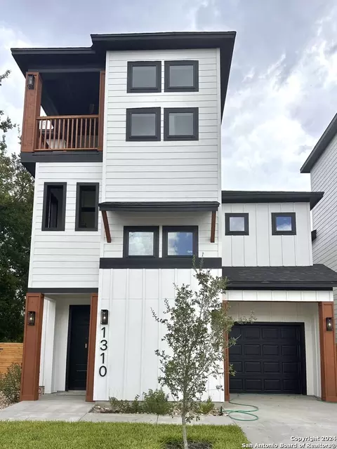 1310 S Mesquite St, San Antonio, TX 78210