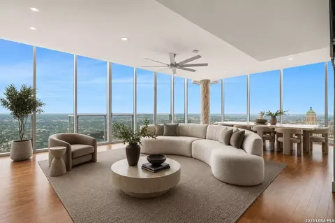 610 E Market St #3001, San Antonio, TX 78205