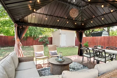 6311 Village Arbor, San Antonio, TX 78250
