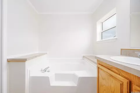 5004 Apache Moon, Spring Branch, TX 78070 photo 18